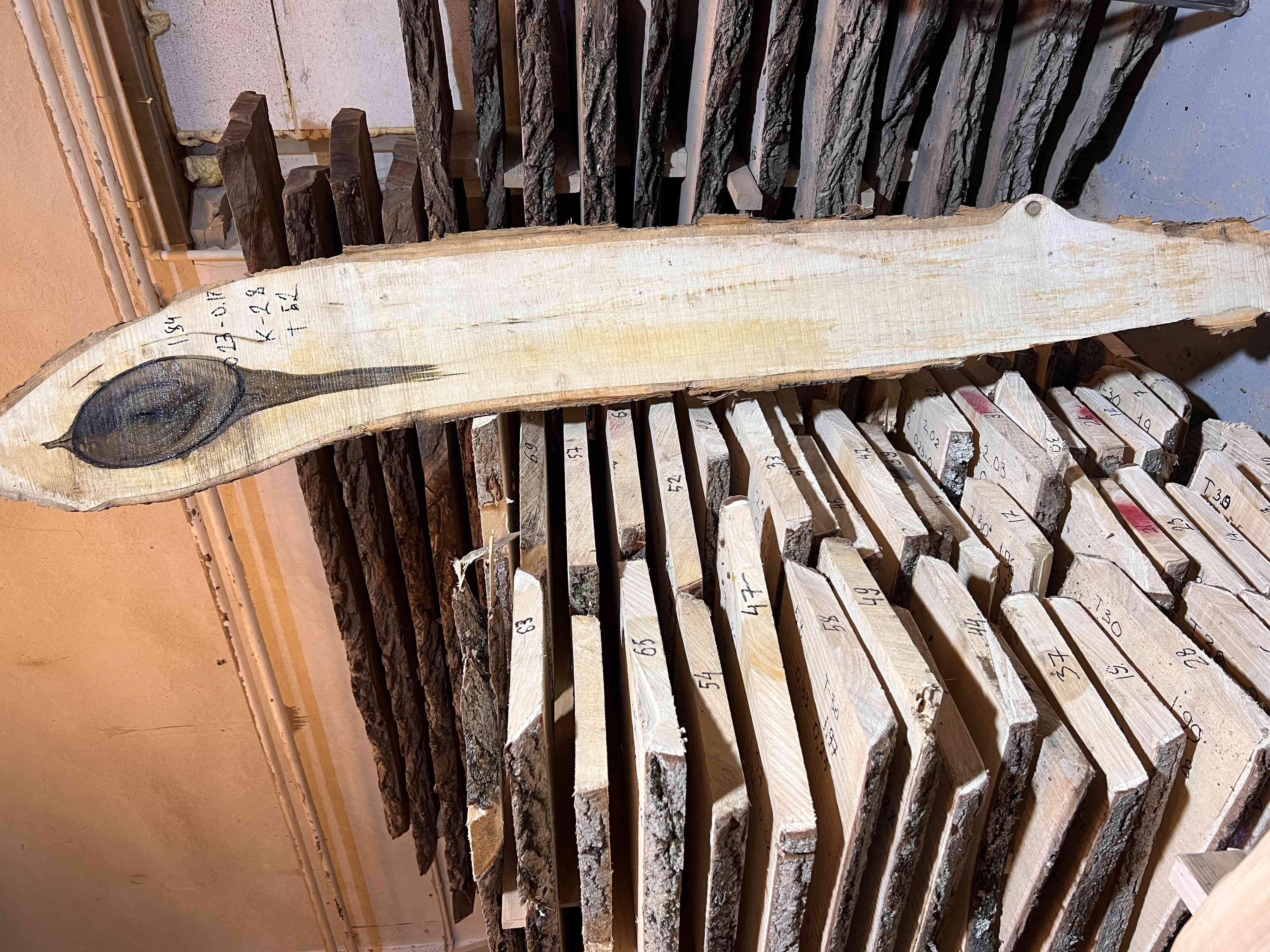 Магнолия-Тюльпановая слэб, доска (Liriodendron tulipifera) - Whitewood, american, - Магнолия 6748 1 Магнолия-Тюльпановая слэб, доска (Liriodendron tulipifera) - Whitewood, american, - Магнолия 6748